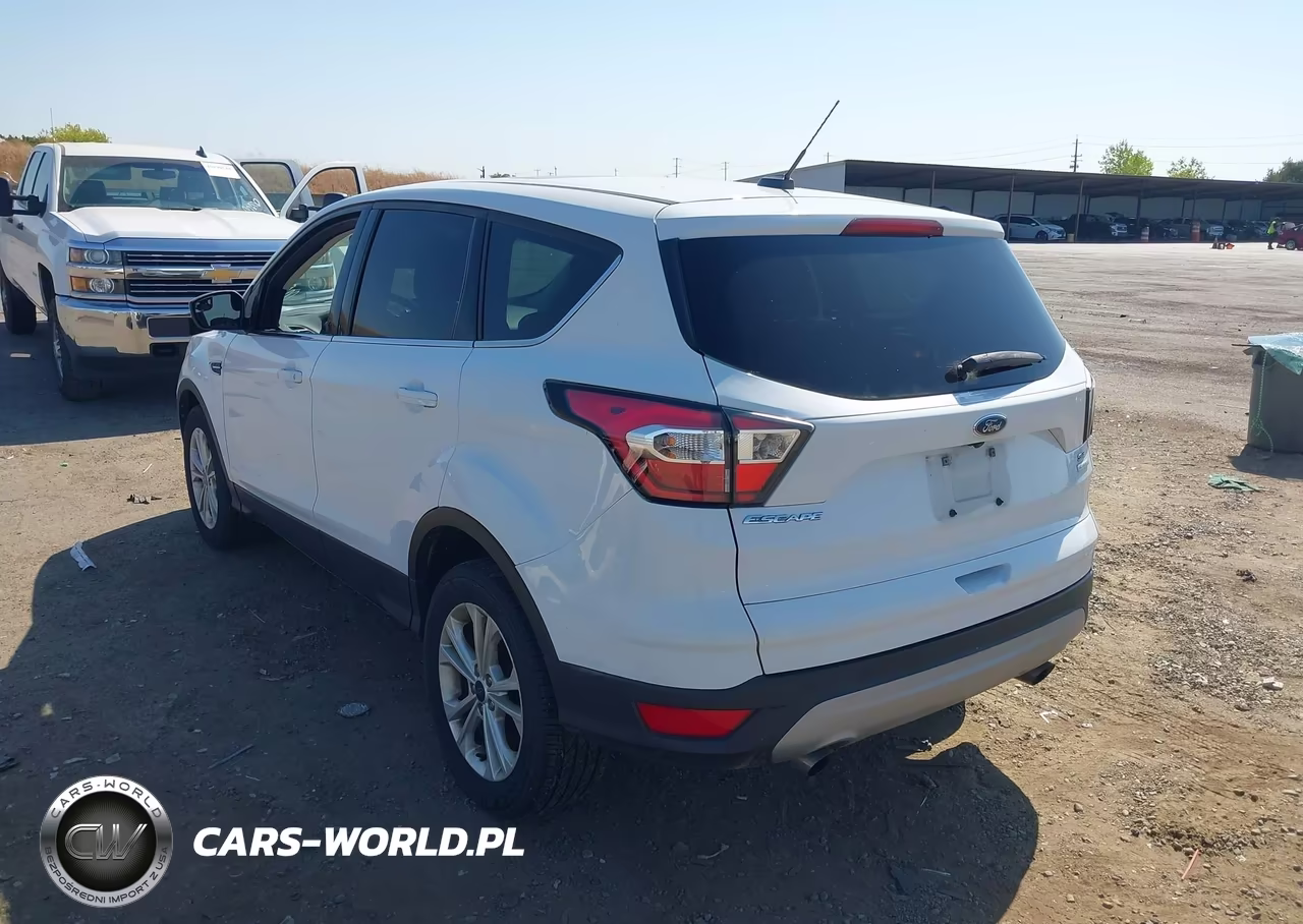 2017 Ford Escape Se VIN:1FMCU0G90HUA51729 - 3