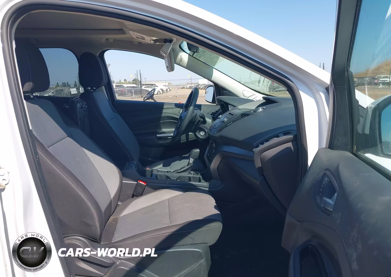 2017 Ford Escape Se VIN:1FMCU0G90HUA51729 - 5
