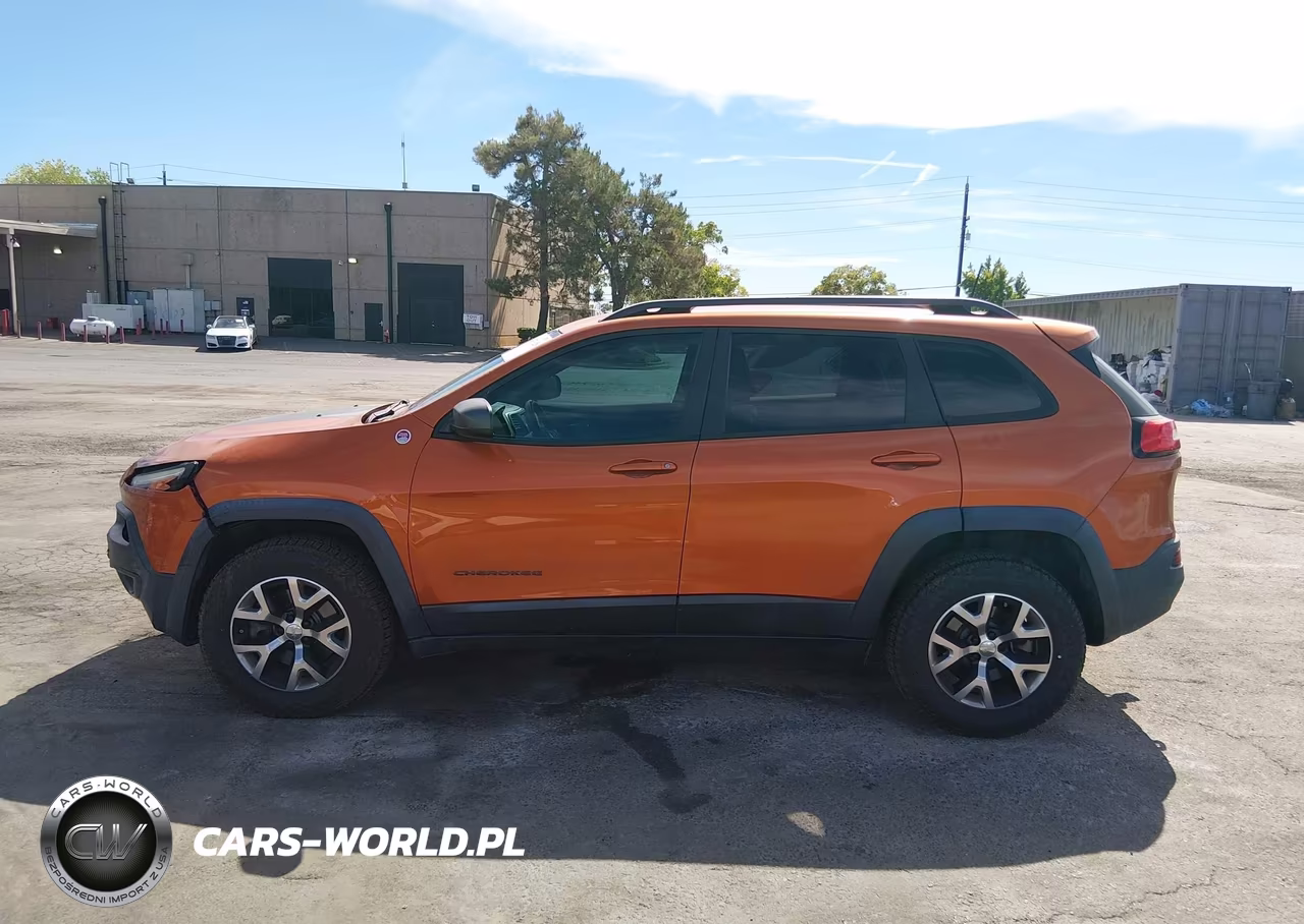 2016 Jeep Cherokee Trailhawk VIN:1C4PJMBS2GW154444 - 14