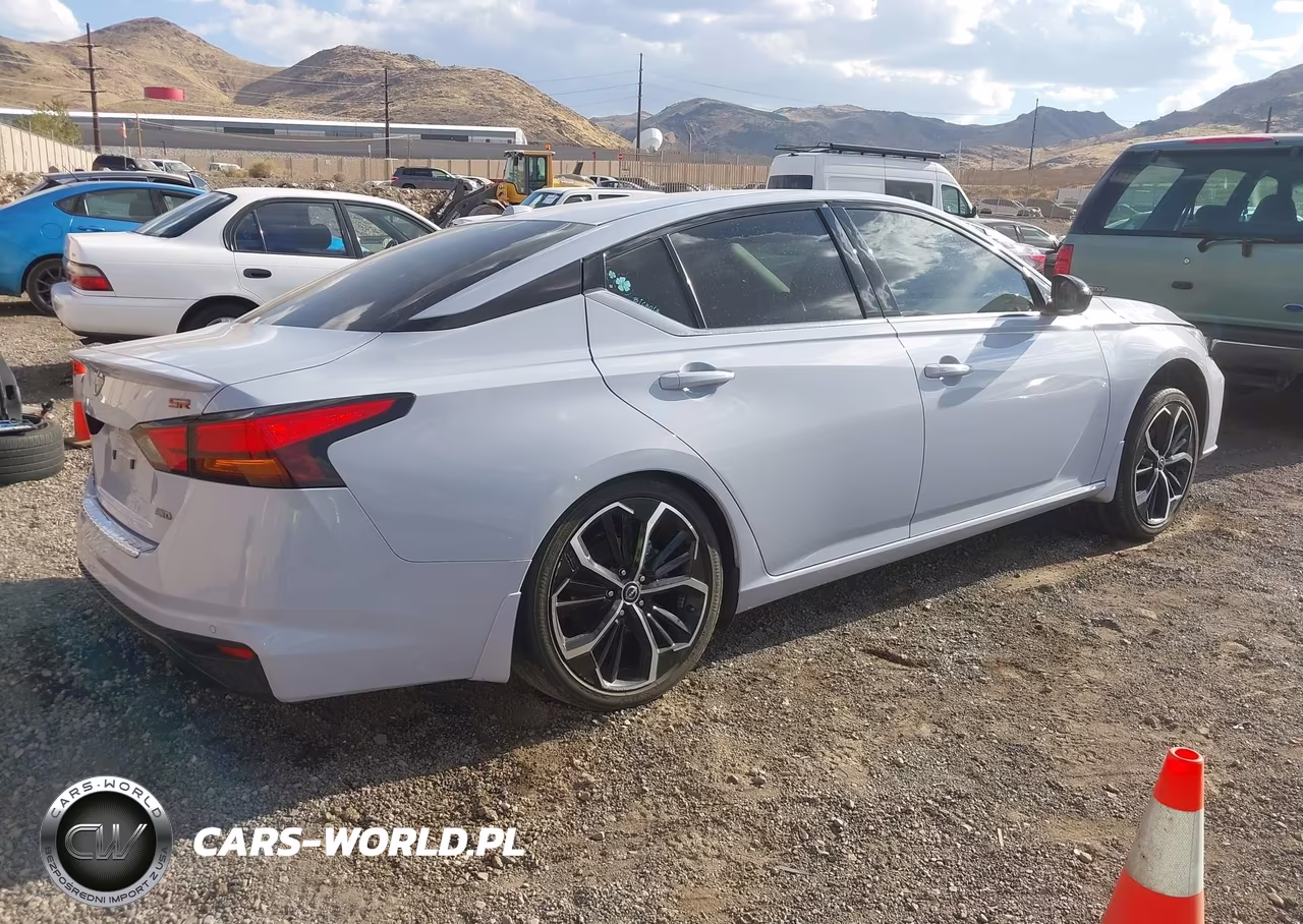 2023 Nissan Altima Sr Intelligent Awd VIN:1N4BL4CW4PN403361 - 4