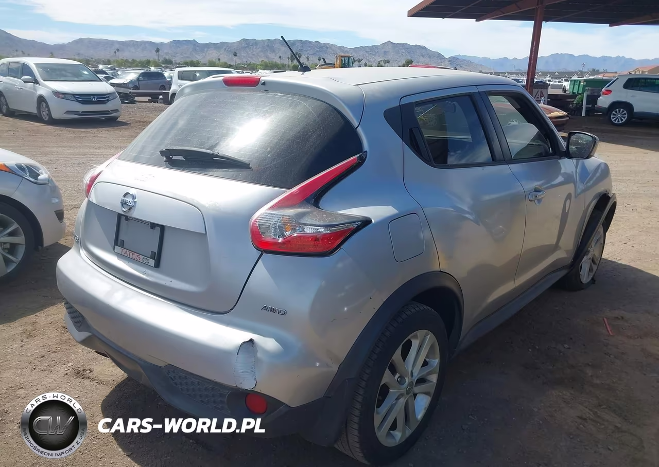 2015 Nissan Juke S VIN:JN8AF5MV3FT551833 - 4