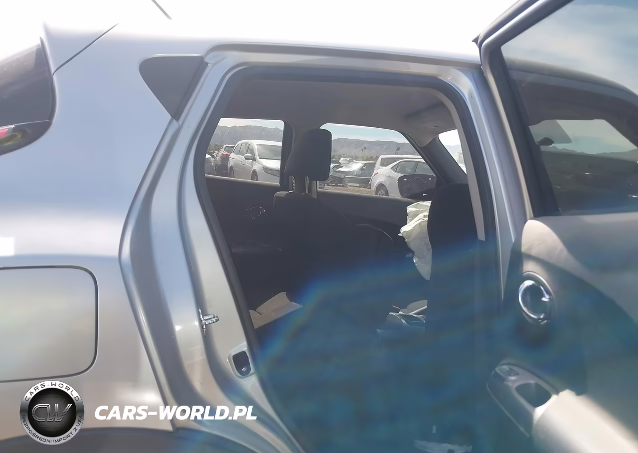 2015 Nissan Juke S VIN:JN8AF5MV3FT551833 - 8