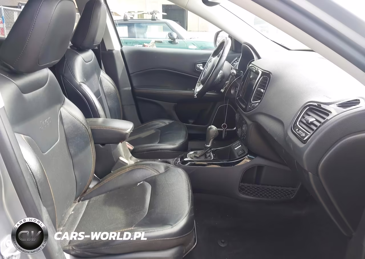 2019 Jeep Compass Limited Fwd VIN:3C4NJCCBXKT819380 - 5