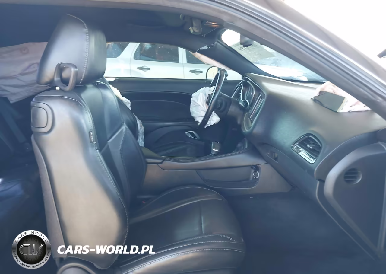 2016 Dodge Challenger Sxt Plus VIN:2C3CDZAG5GH329675 - 5