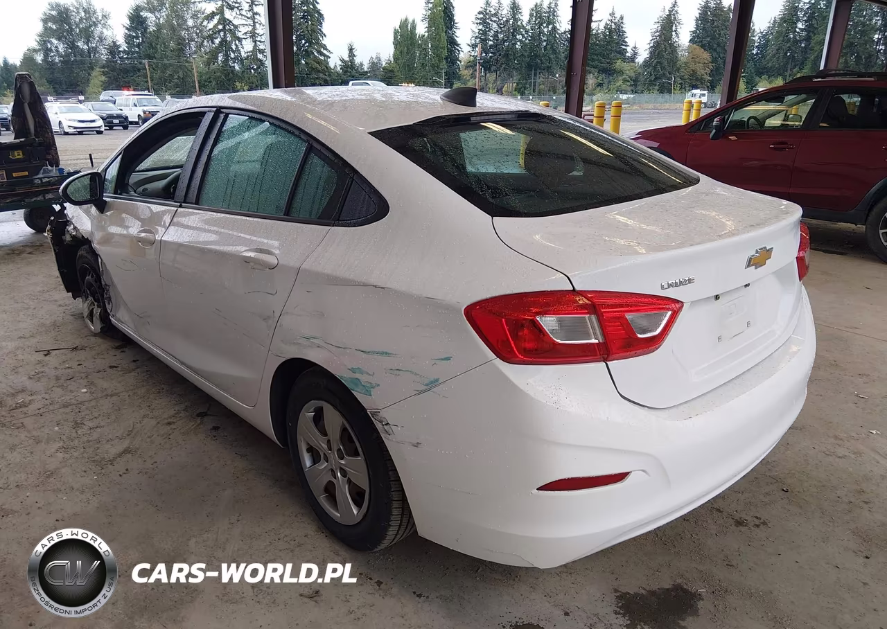 2017 Chevrolet Cruze Ls Auto VIN:1G1BC5SM9H7175145 - 3