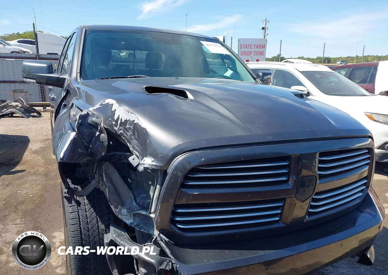 2014 Ram 1500 Sport VIN:1C6RR6MT5ES229863 - 12