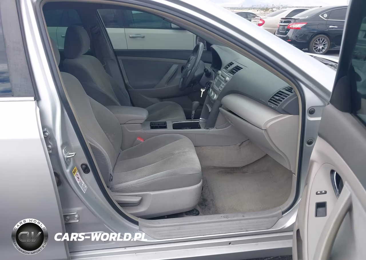 2009 Toyota Camry Le VIN:4T1BE46K79U264313 - 5