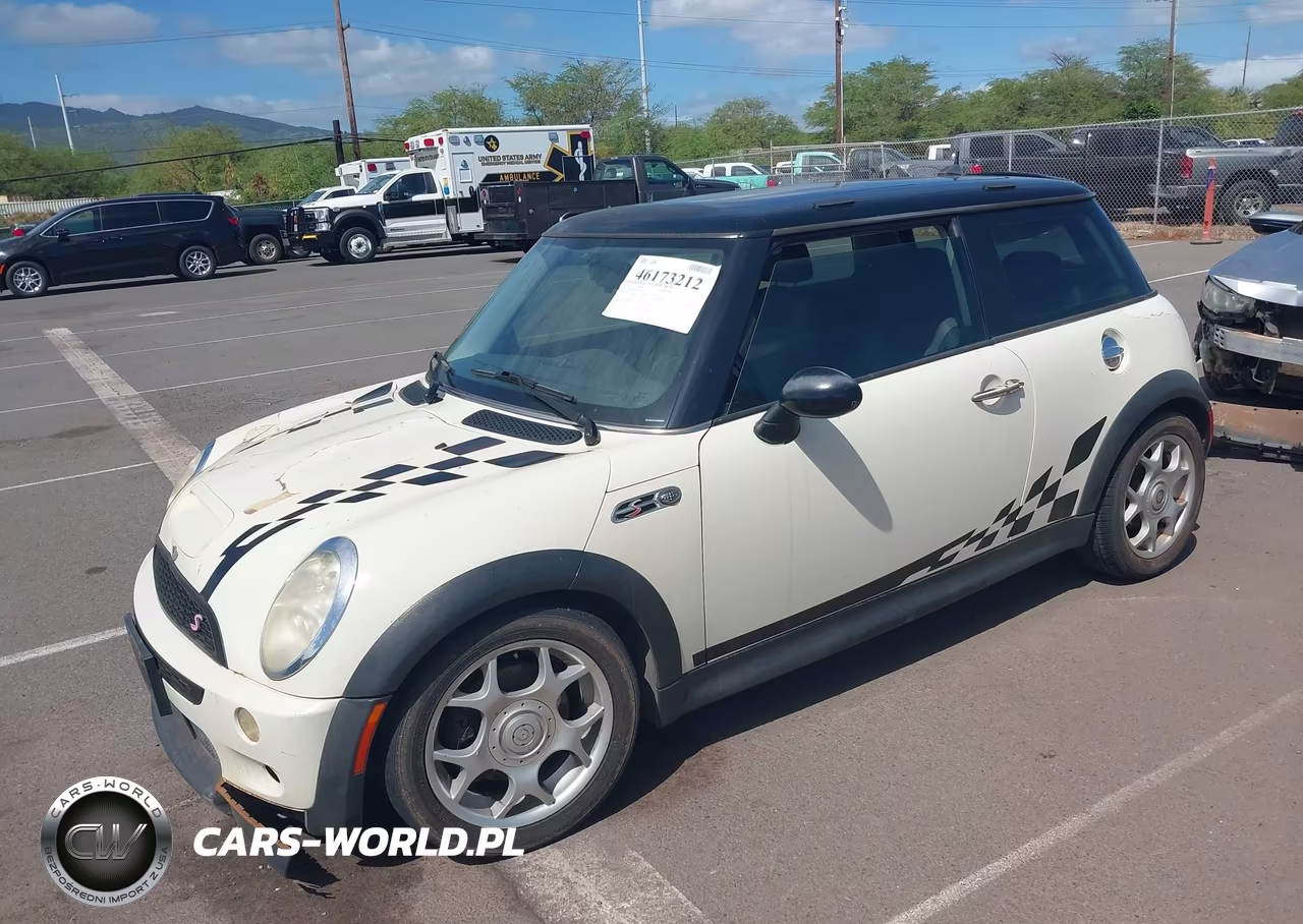 2005 Mini Cooper S VIN:WMWRE33585TG97019 - 2