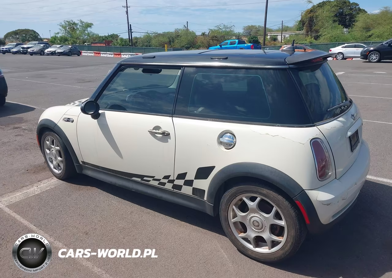 2005 Mini Cooper S VIN:WMWRE33585TG97019 - 3