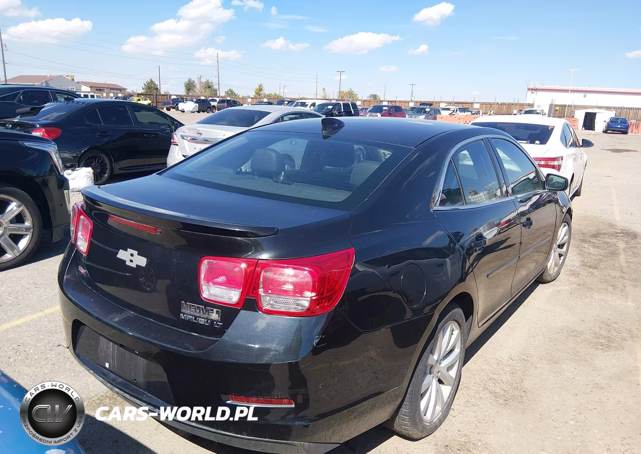 2015 Chevrolet Malibu 3Lt VIN:1G11E5SX7FF123077 - 4