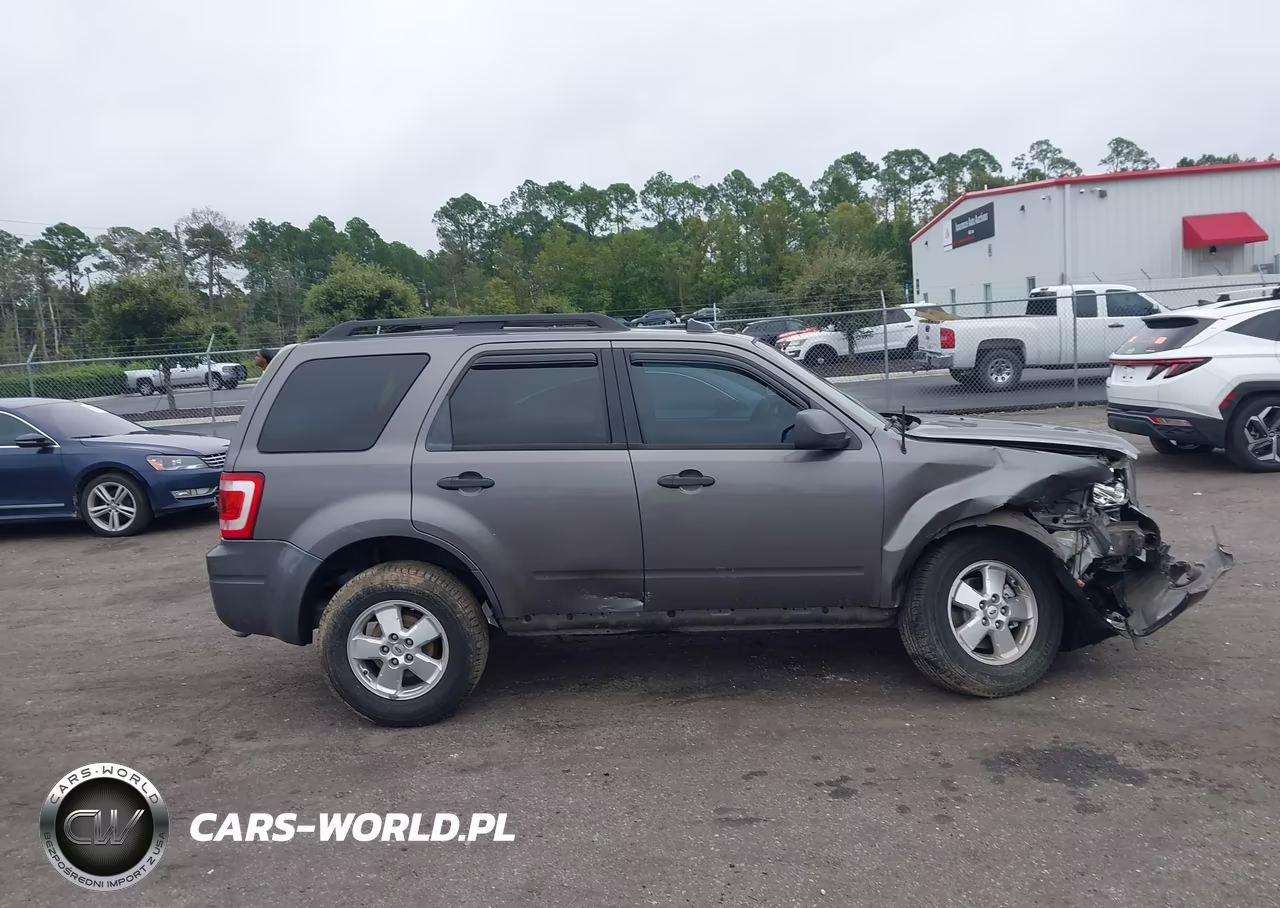 2011 Ford Escape Xlt VIN:1FMCU9D77BKC58516 - 13