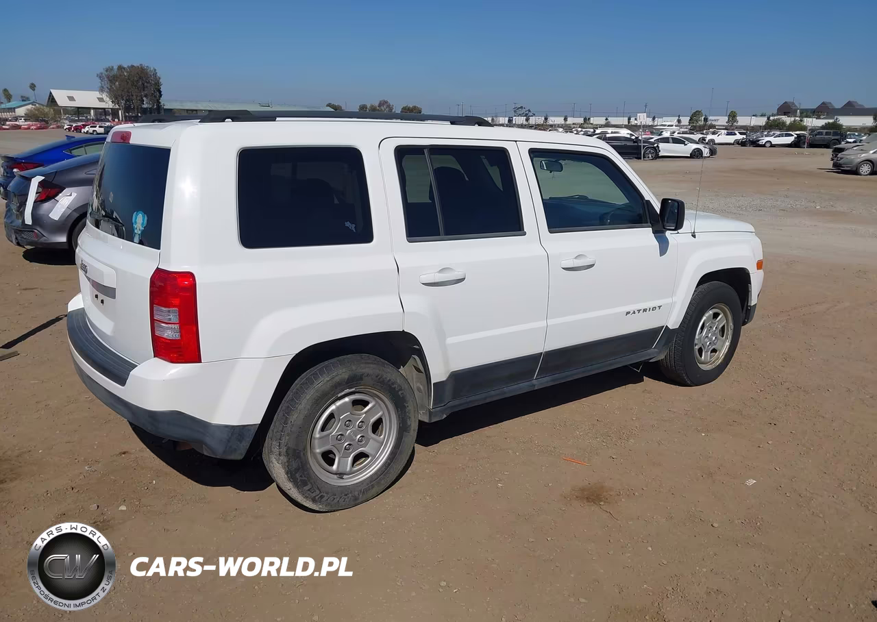 2014 Jeep Patriot Sport VIN:1C4NJPBA2ED774932 - 4