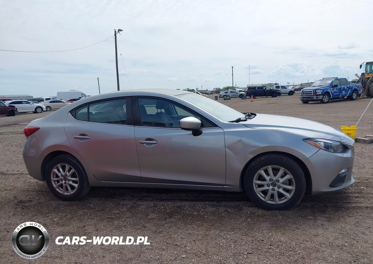 2016 Mazda Mazda3 I Sport VIN:JM1BM1U7XG1285756 - 13