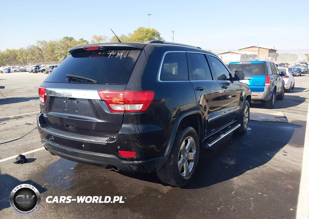 2012 Jeep Grand Cherokee Laredo VIN:1C4RJFATXCC246962 - 4