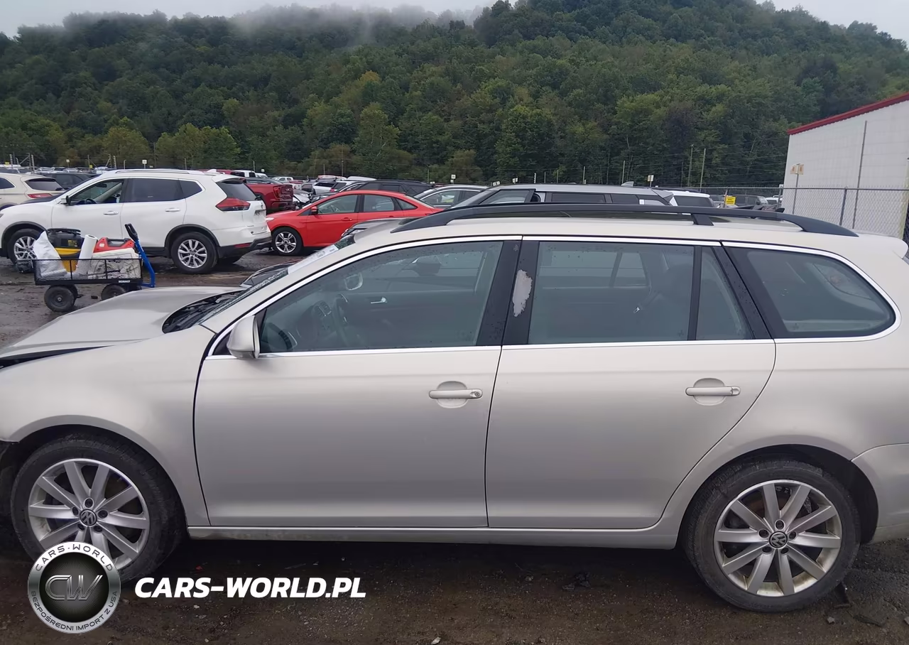 2011 Volkswagen Jetta Sportwagen 2.0L Tdi VIN:3VWPL7AJ6BM701001 - 14