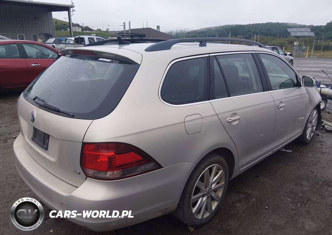 2011 Volkswagen Jetta Sportwagen 2.0L Tdi VIN:3VWPL7AJ6BM701001 - 4