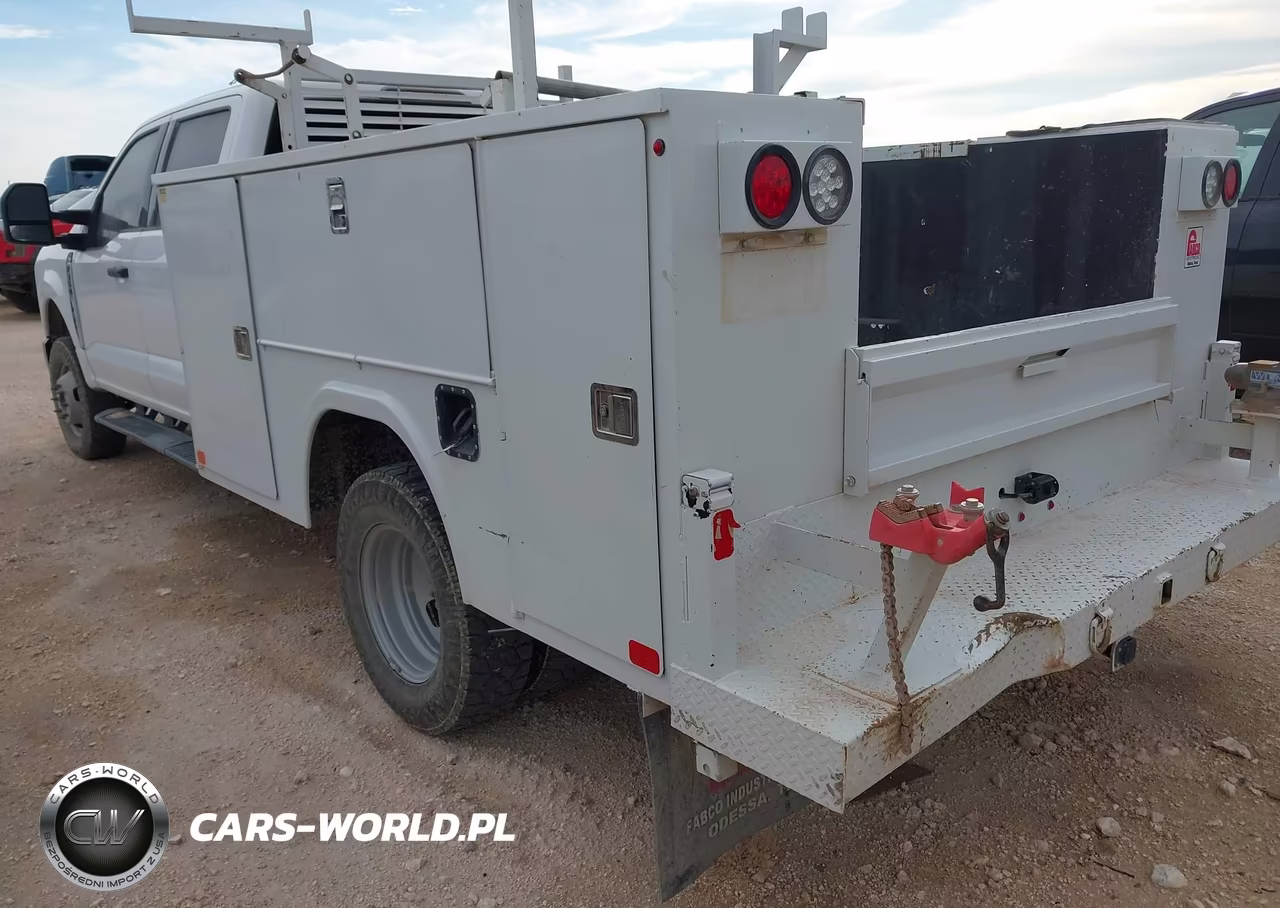 2025 Ford F-350 Chassis Xlt VIN:1FD8W3HN1SEC09087 - 3