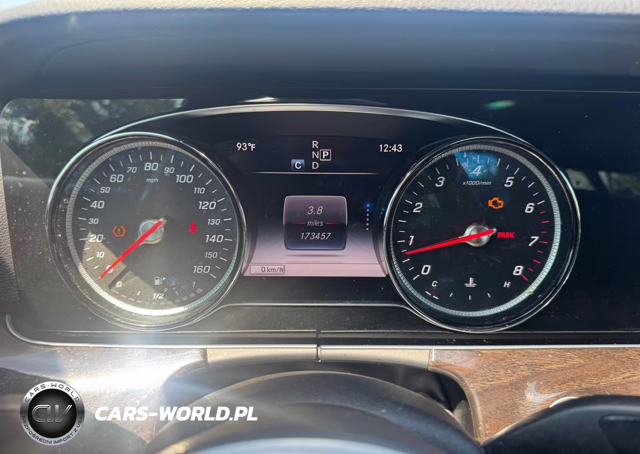 2019 Mercedes-Benz E 300 4Matic VIN:WDDZF4KBXKA590724 - 7