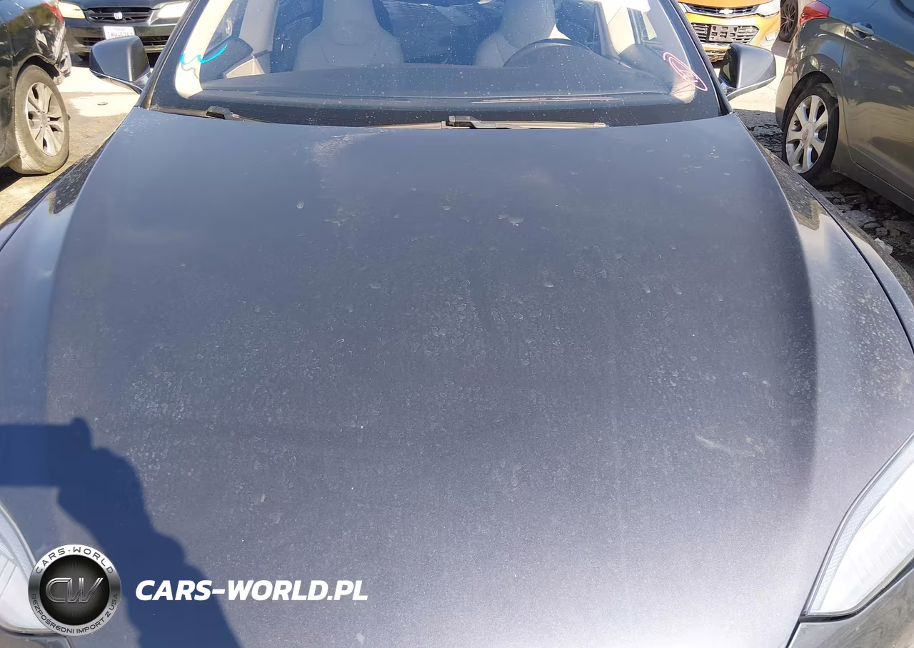 2015 Tesla Model S 60-70-85 VIN:5YJSA1H11FF083473 - 10