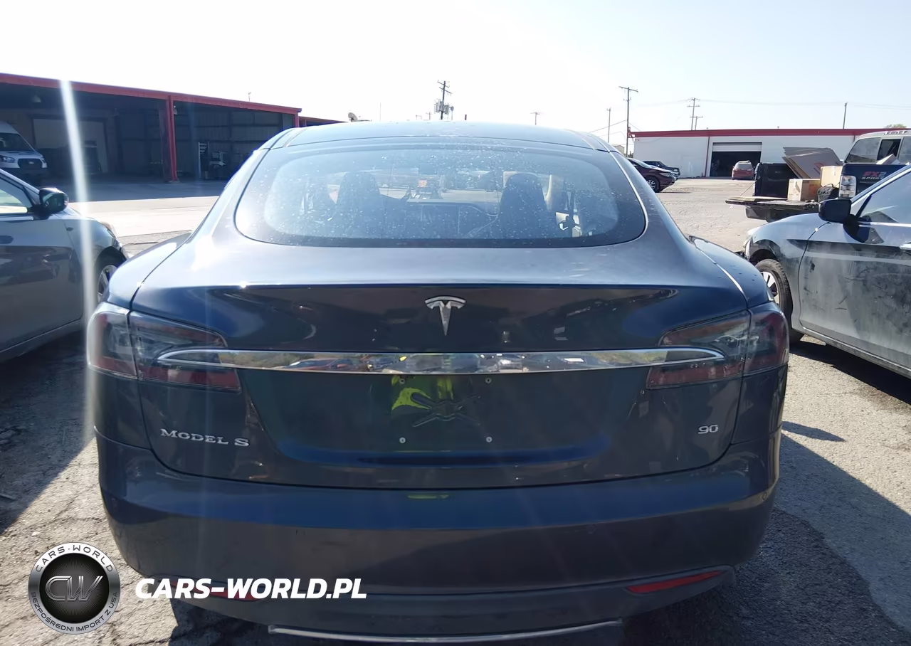 2015 Tesla Model S 60-70-85 VIN:5YJSA1H11FF083473 - 15