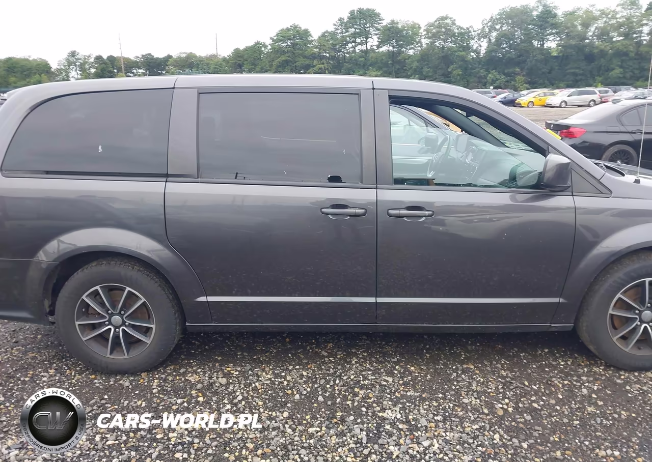 2018 Dodge Grand Caravan Gt VIN:2C4RDGEG5JR254613 - 13