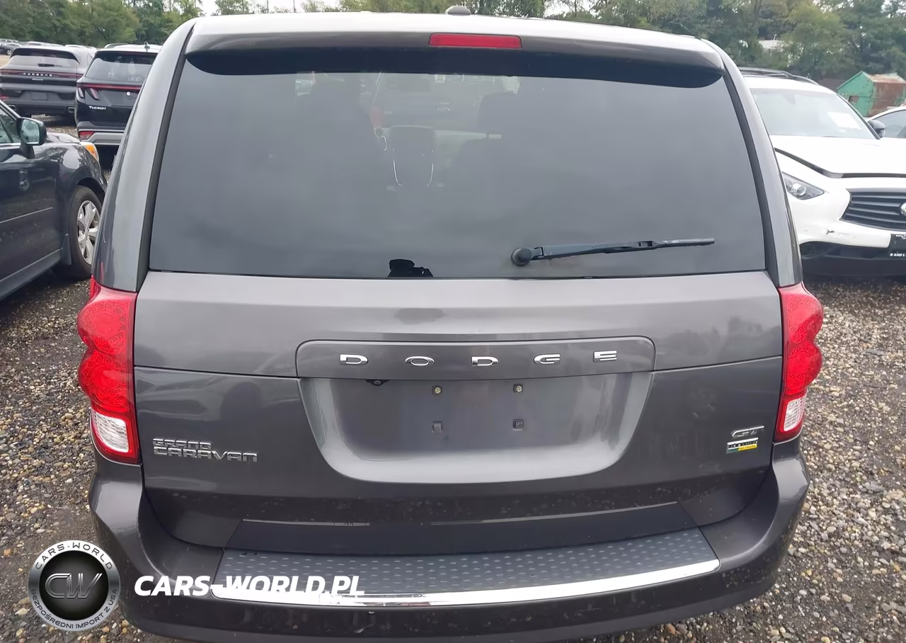 2018 Dodge Grand Caravan Gt VIN:2C4RDGEG5JR254613 - 16