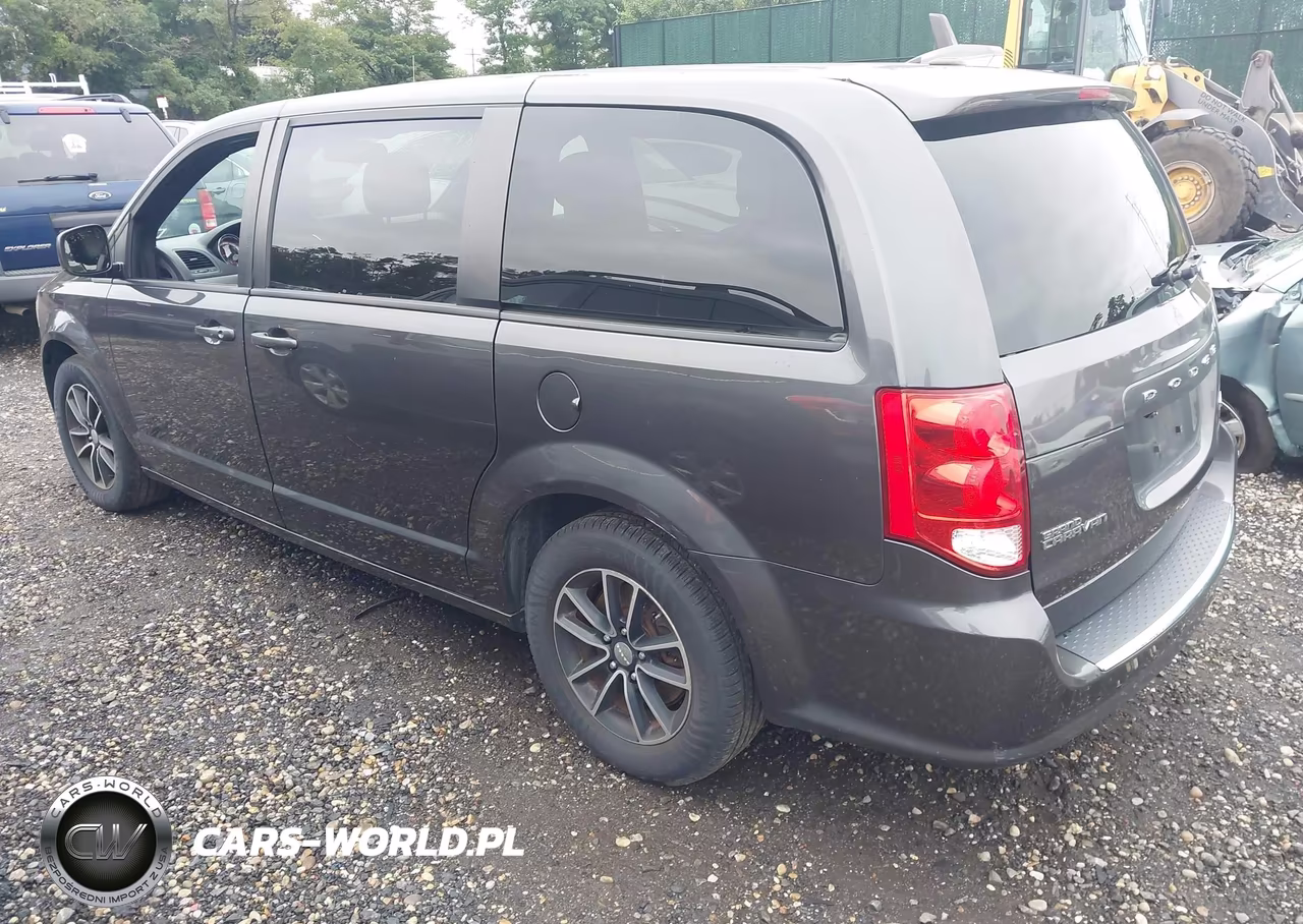 2018 Dodge Grand Caravan Gt VIN:2C4RDGEG5JR254613 - 3