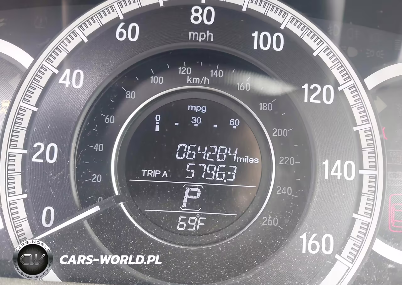 2017 Honda Accord Lx VIN:1HGCR2F35HA076692 - 15