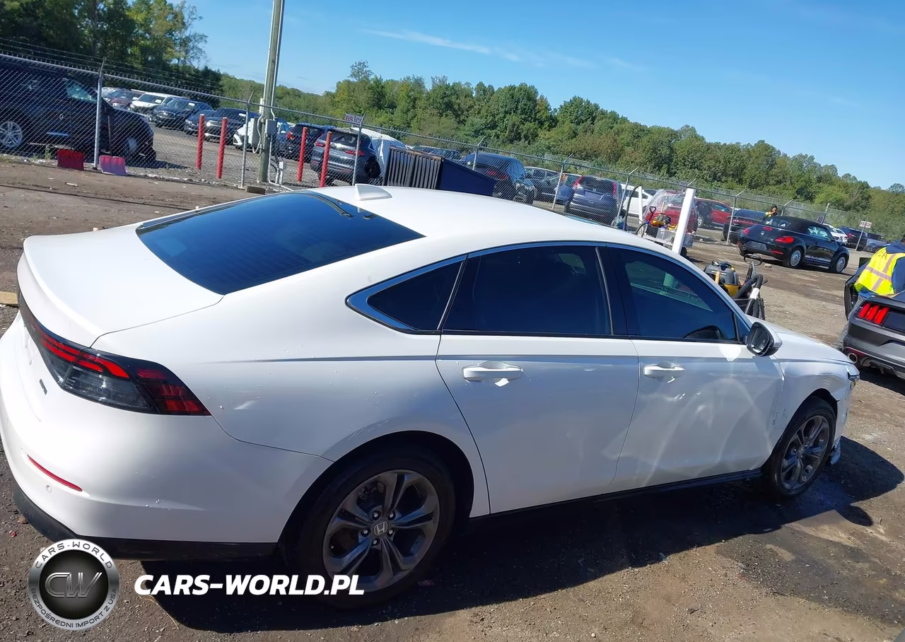 2025 Honda Accord Hybrid Ex-L VIN:1HGCY2F6XSA010045 - 13