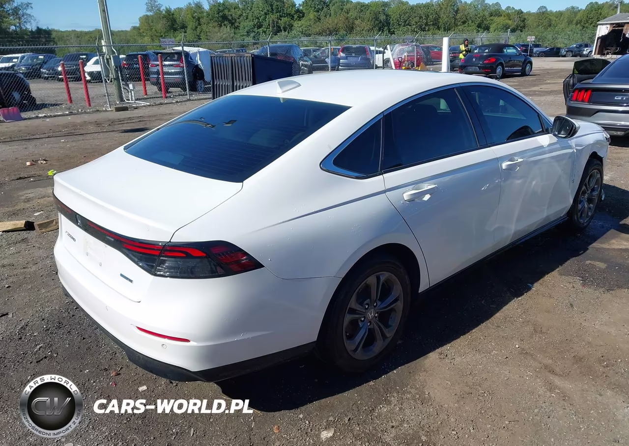 2025 Honda Accord Hybrid Ex-L VIN:1HGCY2F6XSA010045 - 4