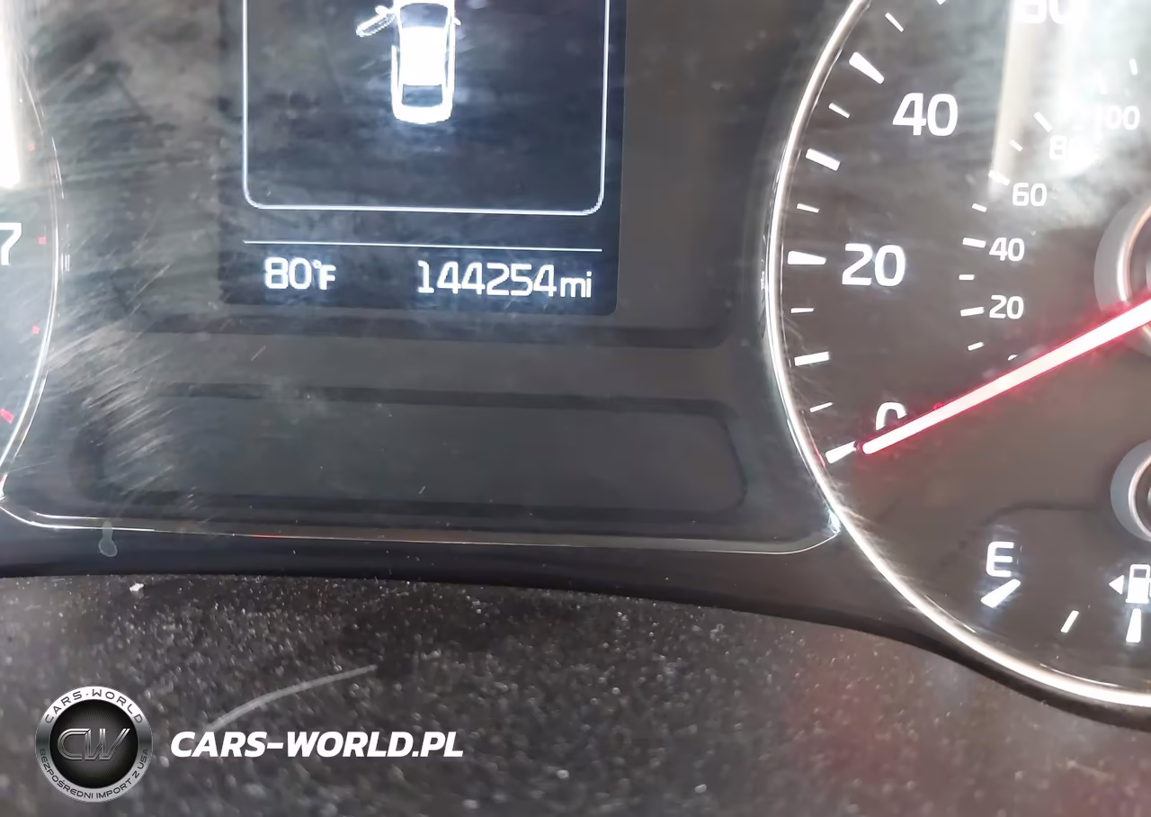 2018 Kia Forte Lx VIN:3KPFL4A70JE166466 - 12