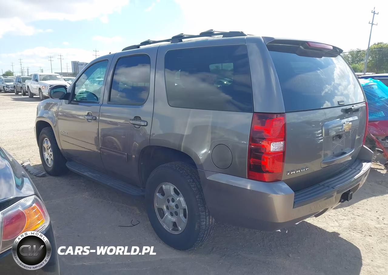 2012 Chevrolet Tahoe Ls VIN:1GNSCAE03CR231772 - 3
