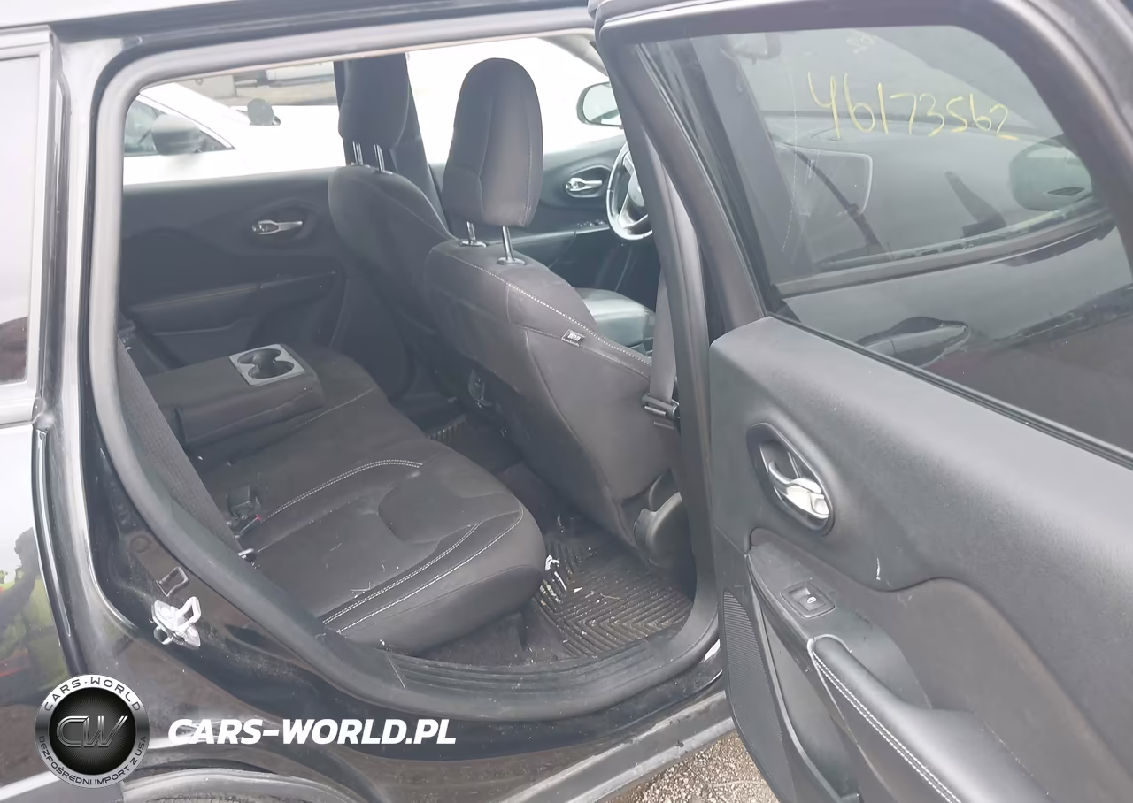 2016 Jeep Cherokee Altitude VIN:1C4PJMCB5GW142156 - 8