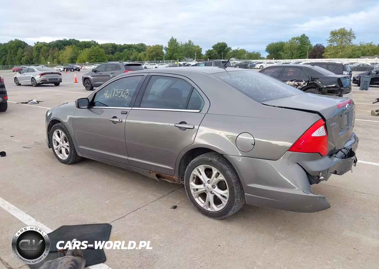 2012 Ford Fusion Se VIN:3FAHP0HA2CR152156 - 3