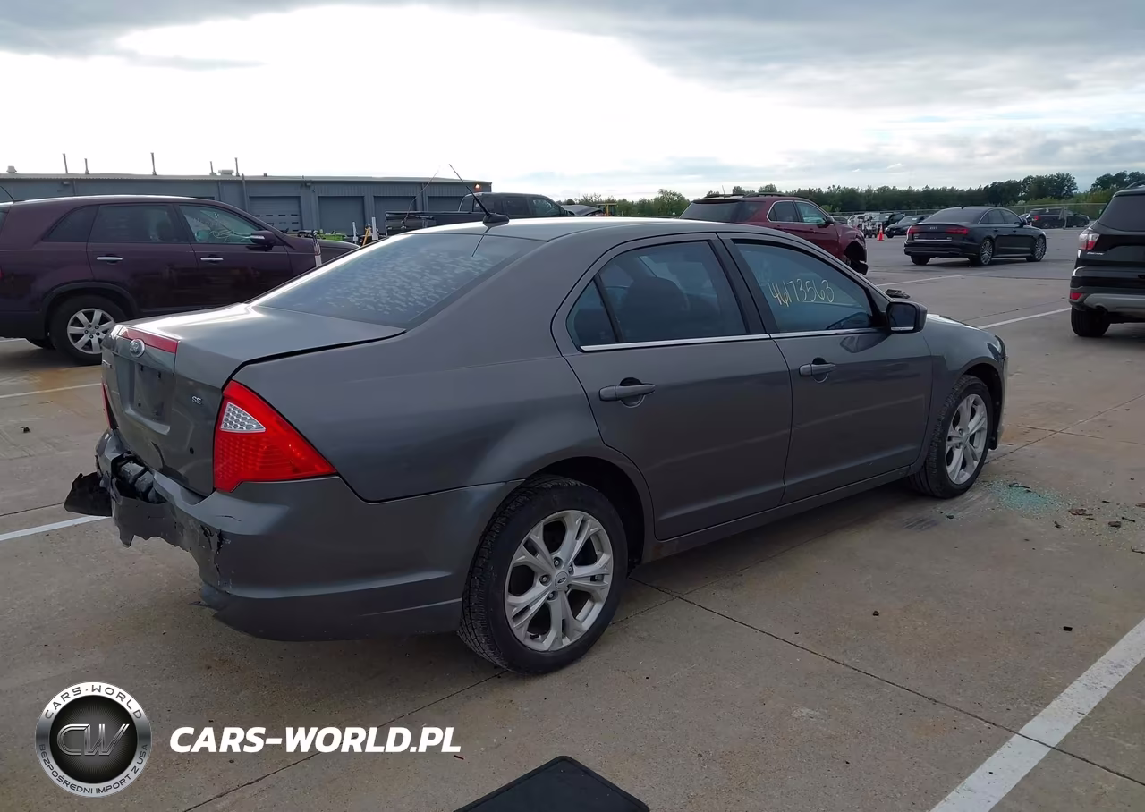 2012 Ford Fusion Se VIN:3FAHP0HA2CR152156 - 4