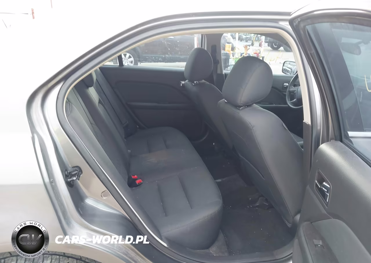 2012 Ford Fusion Se VIN:3FAHP0HA2CR152156 - 8