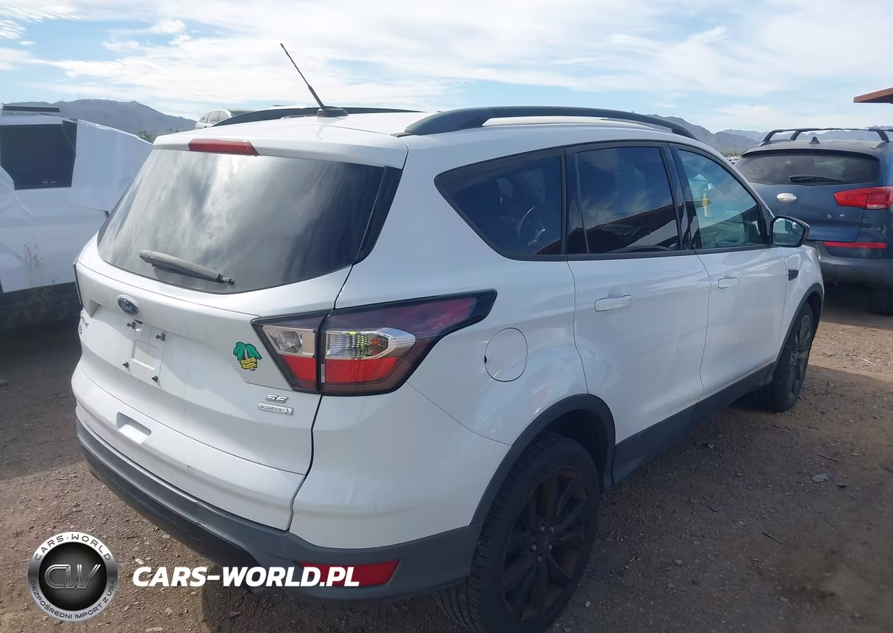 2017 Ford Escape Se VIN:1FMCU0GD7HUE92732 - 4