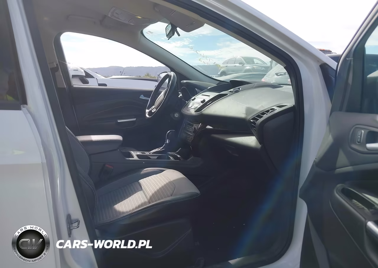 2017 Ford Escape Se VIN:1FMCU0GD7HUE92732 - 5
