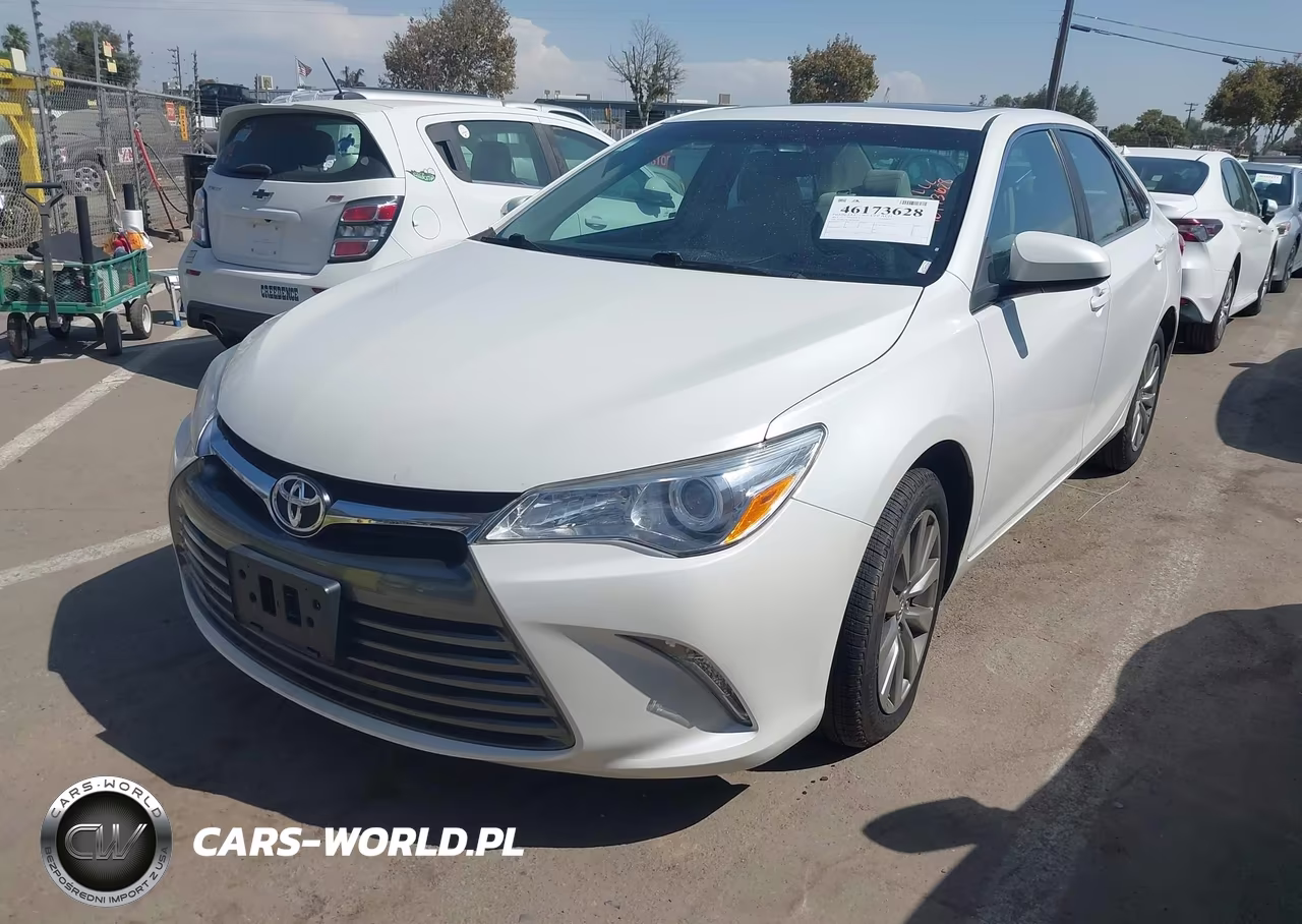 2017 Toyota Camry Xle VIN:4T1BF1FK2HU699508 - 6