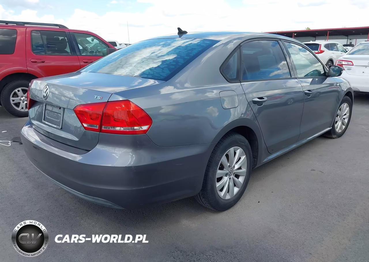 2014 Volkswagen Passat 1.8T Wolfsburg Edition VIN:1VWAT7A35EC113040 - 4