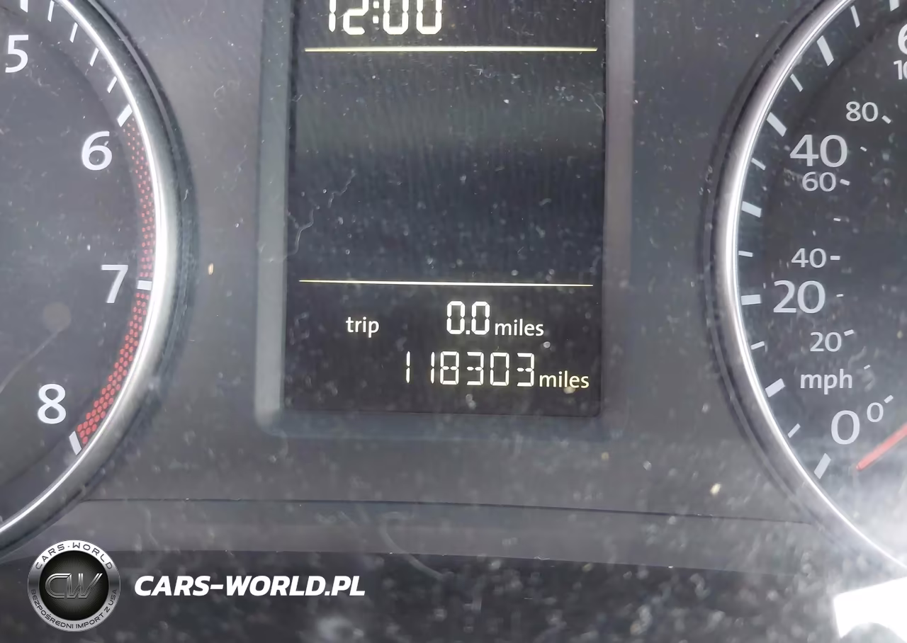 2014 Volkswagen Passat 1.8T Wolfsburg Edition VIN:1VWAT7A35EC113040 - 7