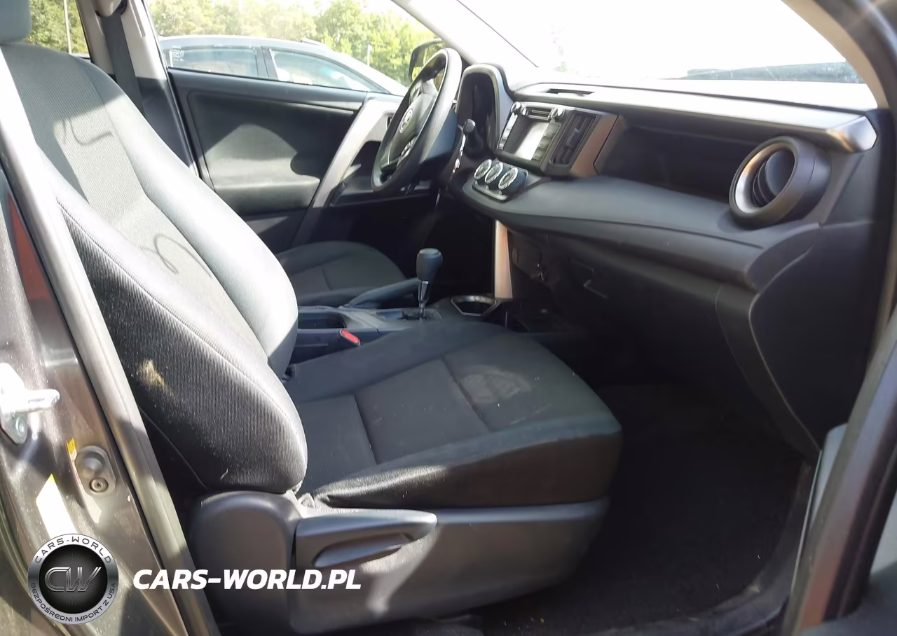 2018 Toyota Rav4 Le VIN:JTMBFREV4JJ245783 - 5