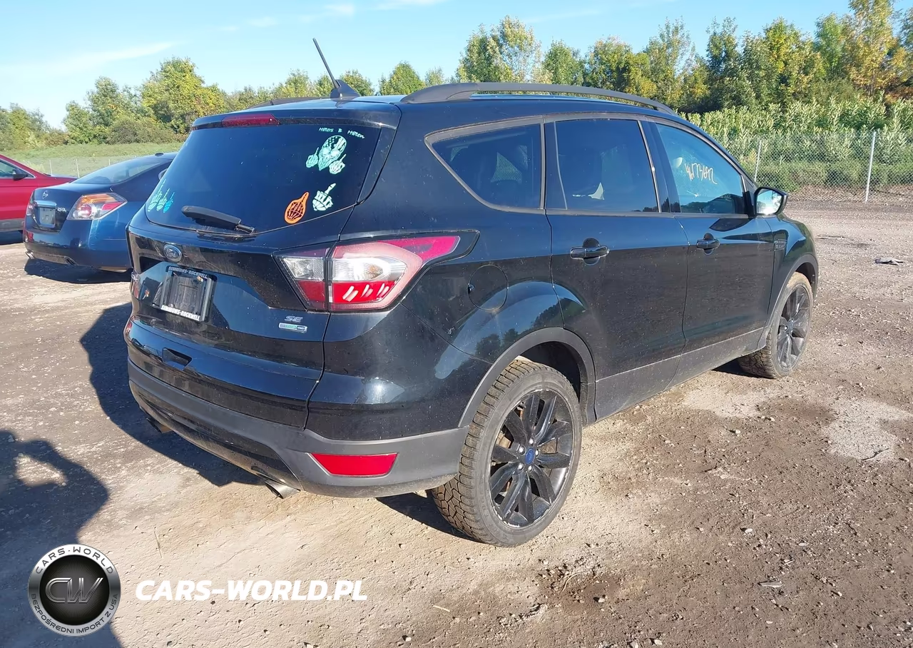 2018 Ford Escape Se VIN:1FMCU9GD5JUA01472 - 4
