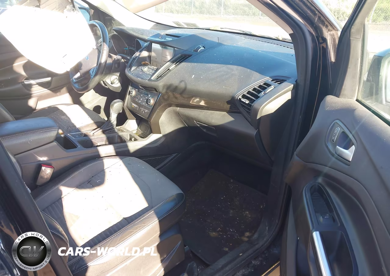 2018 Ford Escape Se VIN:1FMCU9GD5JUA01472 - 5