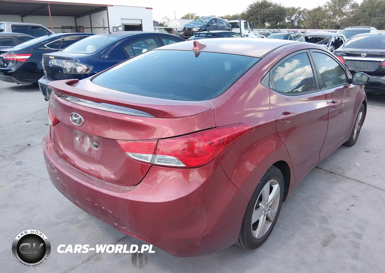 2013 Hyundai Elantra Gls VIN:5NPDH4AE4DH231407 - 4