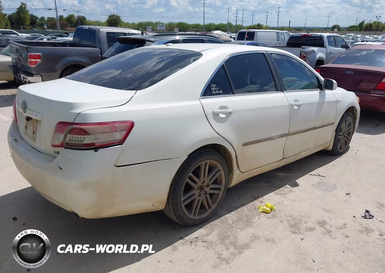 2010 Toyota Camry Le VIN:4T4BF3EKXAR042383 - 4