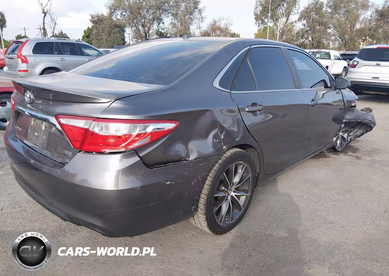 2015 Toyota Camry Xse V6 VIN:4T1BK1FK8FU558807 - 4