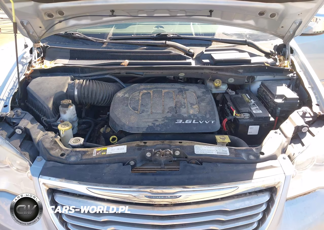 2013 Chrysler Town & Country Touring-L VIN:2C4RC1CGXDR660975 - 10