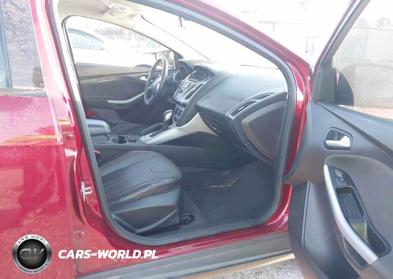 2014 Ford Focus Se VIN:1FADP3K22EL347872 - 5