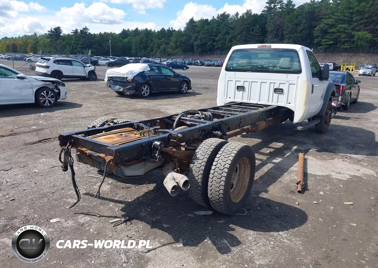 2012 Ford F-550 Chassis Xl VIN:1FDUF5GTXCEB69765 - 4